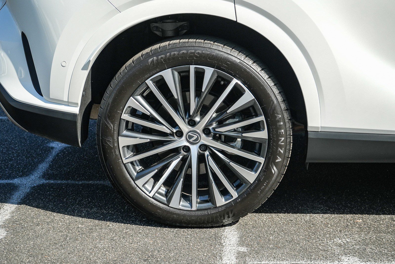 Certified 2025 Lexus RX 350 w/ Convenience Package AWD/4WD image 11