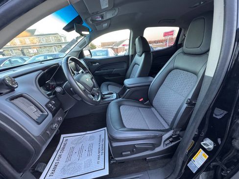 Used 2017 Chevrolet Colorado Z71 image 12