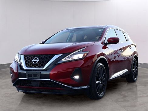 Used 2023 Nissan Murano Platinum image 3