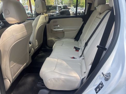 Used 2020 Mercedes-Benz GLB 250 image 14
