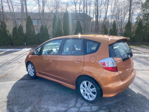 Used 2011 Honda Fit Sport image 3