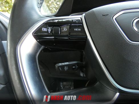 Used 2021 Audi e-tron Premium Plus AWD/4WD image 62