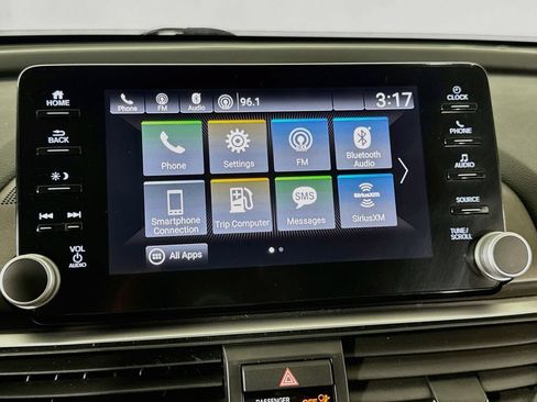 Used 2018 Honda Accord EX image 33