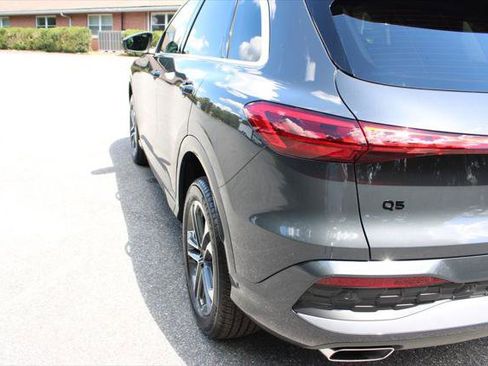 Certified 2025 Audi Q5 Premium Plus w/ Premium Plus AWD/4WD image 45