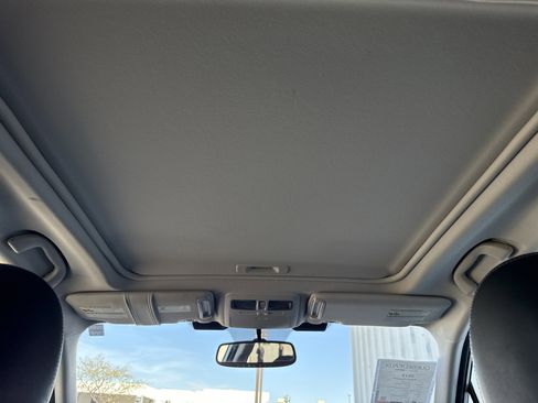 Used 2015 Subaru Forester 2.5i Limited image 21