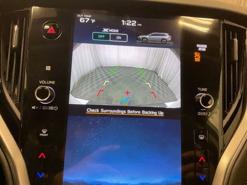 Used 2025 Subaru Outback Premium w/ Popular Package #1A AWD/4WD image 18