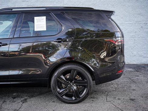 Used 2023 Land Rover Discovery S R-Dynamic image 11