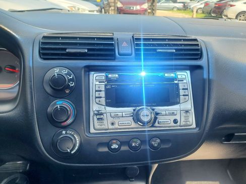 Used 2005 Honda Civic EX image 16