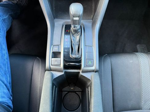 Used 2019 Honda Civic EX image 18