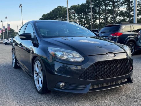 Used 2014 Ford Focus ST w/ Equipment Group 202A FWD image 3