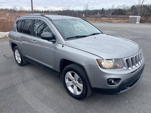 Used 2016 Jeep Compass Sport w/ Power Value Group AWD/4WD image 4