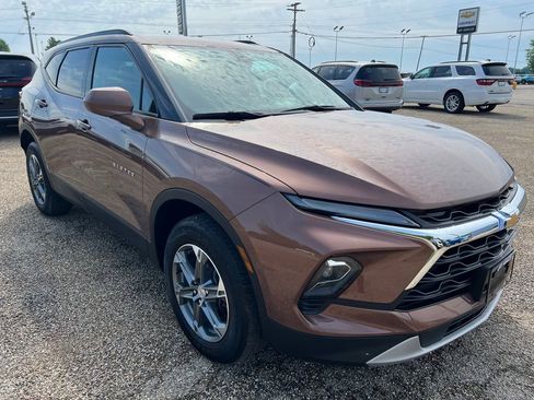 Used 2024 Chevrolet Blazer LT w/ Convenience Package FWD image 6