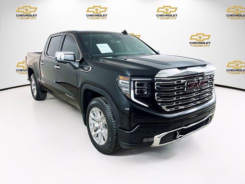 Used 2022 GMC Sierra 1500 Denali w/ Technology Package RWD image 1