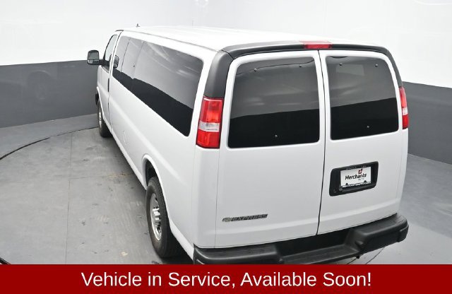 Used 2024 Chevrolet Express 3500 LS RWD image 24
