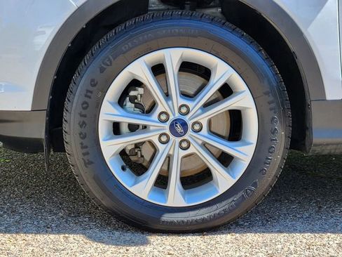 Used 2019 Ford Escape SEL AWD/4WD image 9