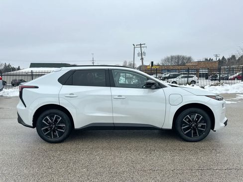 New 2026 Subaru Solterra Premium image 14