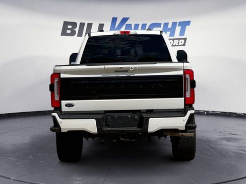 Used 2025 Ford F350 Platinum w/ FX4 Off-Road Package AWD/4WD image 4