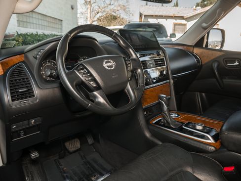 Used 2021 Nissan Armada SL w/ Captain's Chairs Package image 20