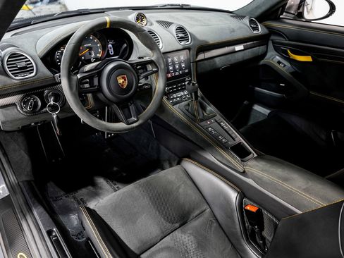Used 2023 Porsche 718 Cayman GT4 RS RWD image 9