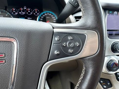 Used 2017 GMC Yukon SLT w/ Premium Edition AWD/4WD image 26