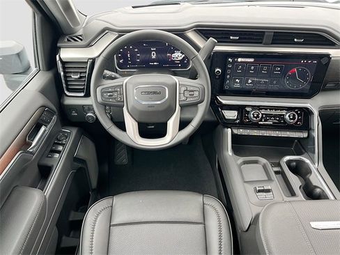 New 2026 GMC Sierra 2500 Denali w/ Denali Reserve Package image 16