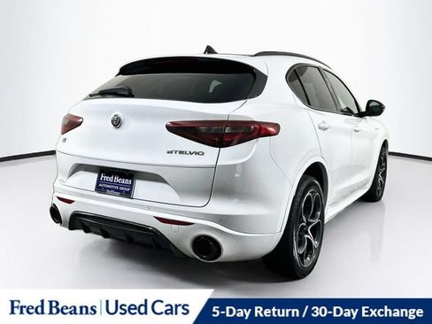Used 2023 Alfa Romeo Stelvio Veloce AWD/4WD image 11