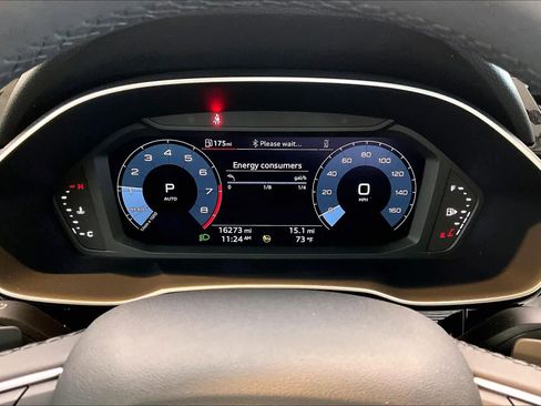 Used 2023 Audi Q3 2.0T Premium w/ Convenience Package image 28