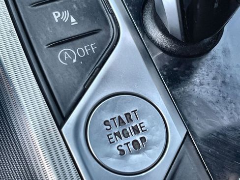 Used 2021 BMW 330i xDrive Sedan w/ Convenience Package image 22