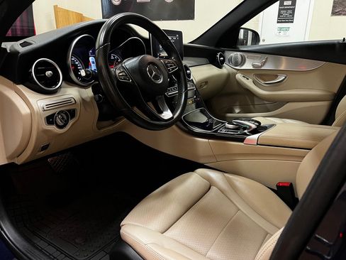 Used 2018 Mercedes-Benz C 300 4MATIC Sedan image 14