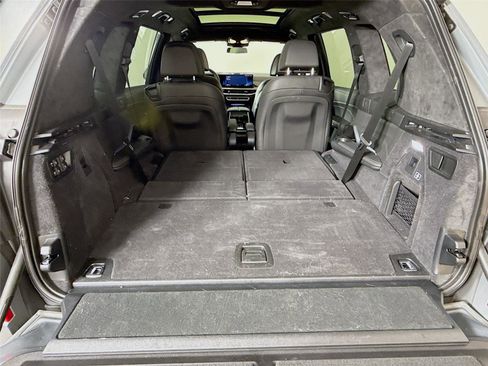 Used 2024 BMW X7 M60i w/ Executive Package image 15