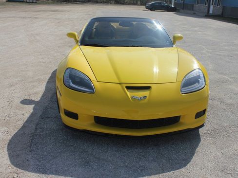 Used 2011 Chevrolet Corvette Grand Sport w/ Preferred Equipment Group image 10