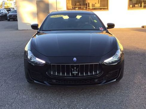 Used 2021 Maserati Ghibli S image 2