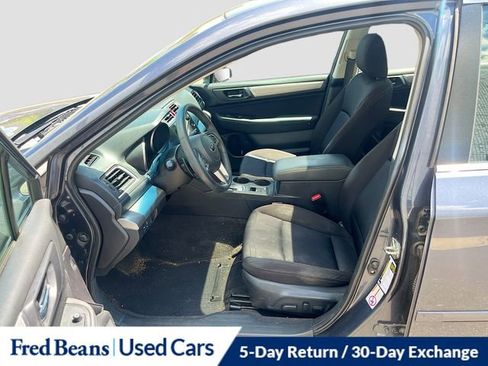 Used 2017 Subaru Legacy 2.5i Premium w/ Moonroof Package AWD/4WD image 28