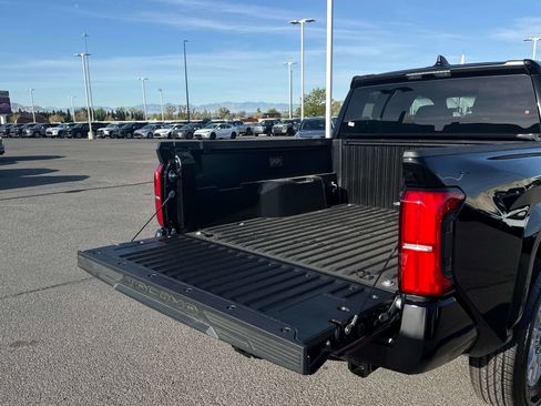 New 2026 Toyota Tacoma SR5 AWD/4WD image 12