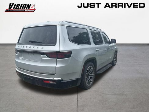 Used 2022 Jeep Wagoneer Series III w/ Convenience Group I AWD/4WD image 5