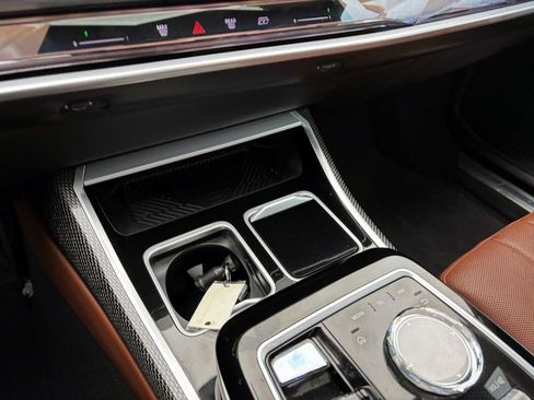 Certified 2023 BMW i7 xDrive60 w/ Executive Package 2 image 23