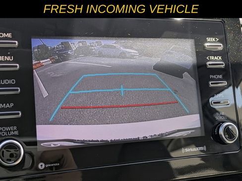 Used 2023 Toyota Camry SE image 18