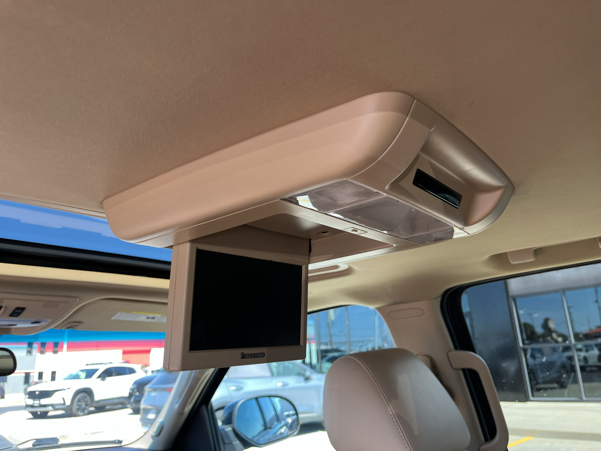 Used 2013 GMC Yukon XL Denali AWD/4WD image 30