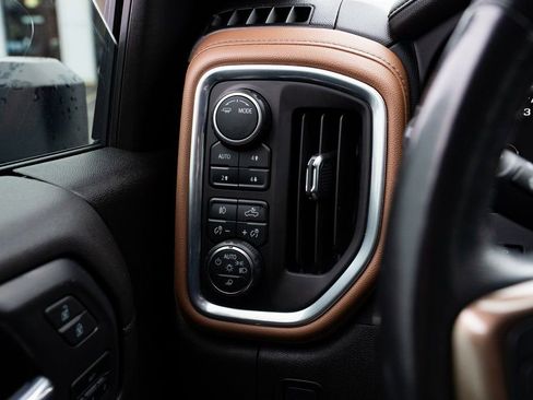 Used 2023 Chevrolet Silverado 2500 High Country image 13