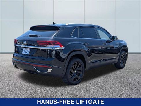 Used 2023 Volkswagen Atlas Cross Sport SE w/ Black Wheel Package FWD image 5