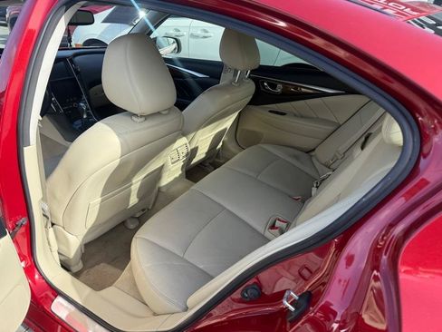 Used 2016 INFINITI Q50 3.0t Premium w/ Driver Assistance Package RWD image 28
