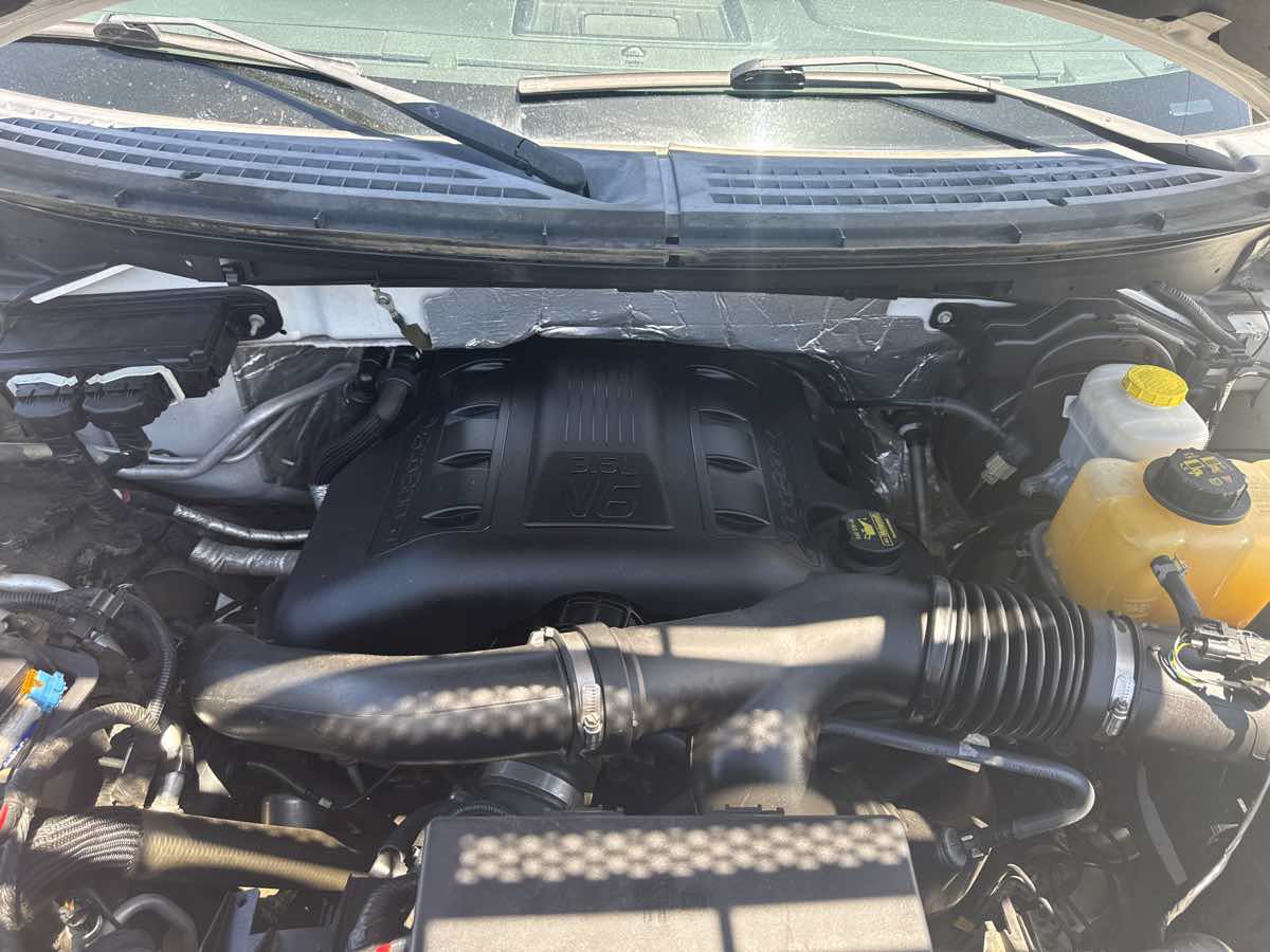 Used 2013 Ford F150 Lariat w/ Luxury Equipment Group AWD/4WD image 16