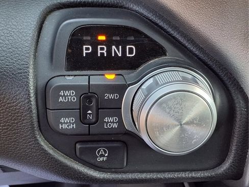 Used 2025 RAM 1500 Laramie AWD/4WD image 14