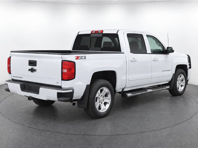 Used 2018 Chevrolet Silverado 1500 LT w/ All Star Edition AWD/4WD image 4