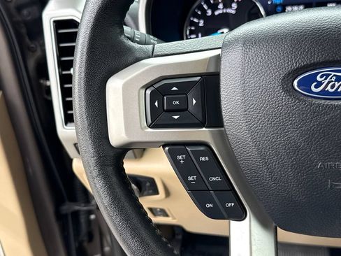 Used 2020 Ford F250 Lariat w/ Lariat Ultimate Package AWD/4WD image 17