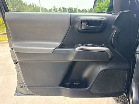 Used 2021 Toyota Tacoma SR5 image 14