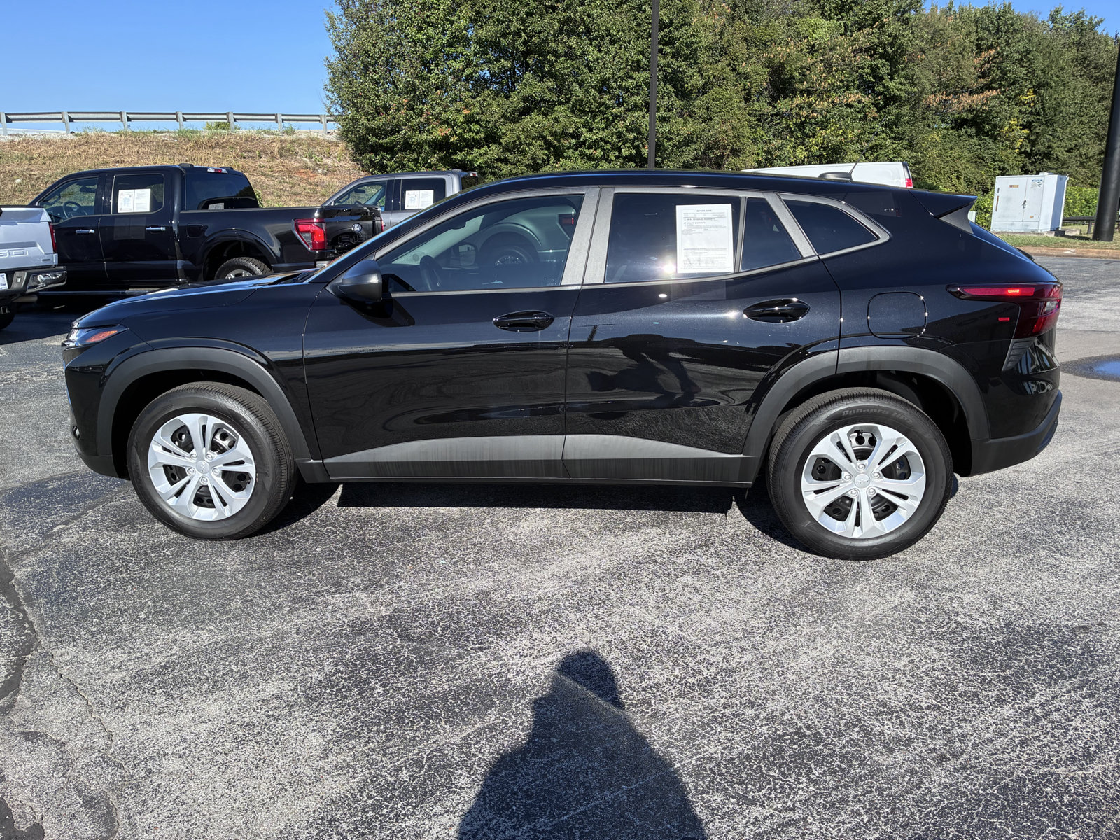 Used 2026 Chevrolet Trax LS FWD image 5