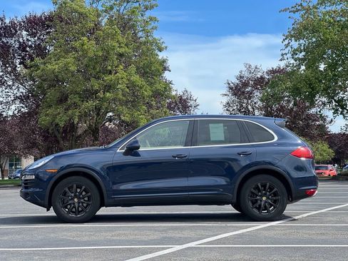 Used 2012 Porsche Cayenne AWD/4WD image 2