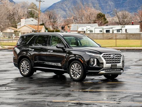 Used 2020 Hyundai Palisade Limited image 3