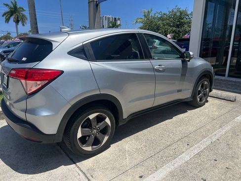 Used 2018 Honda HR-V EX image 13